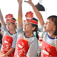 Outdoor Study Kelas III ke Pizza Hut Sudirman